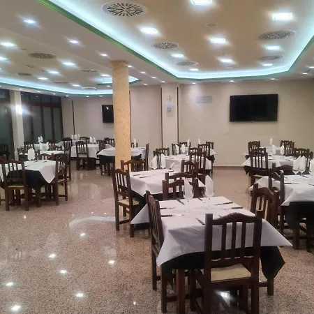 Hotel Segontia *